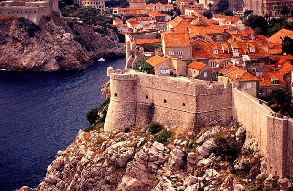 dubrovnik old walled city