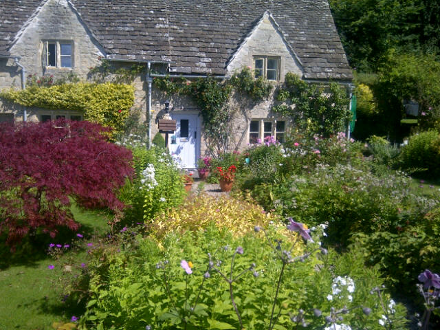 Cotswold-cottage