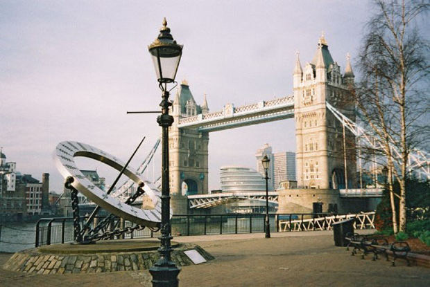 london sundial tower bridge